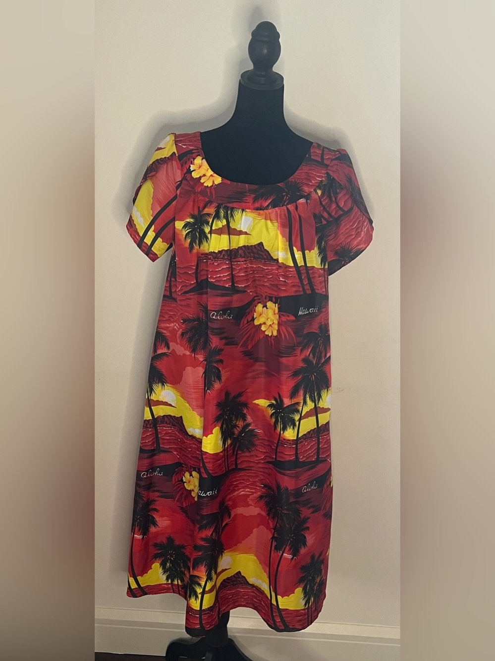 Hawaiian Maxi Dress with Tropical Print Size L